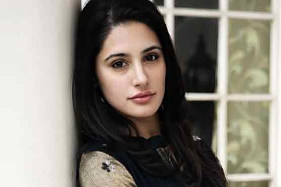 Nargis signed opposite Varun for Main Tera Hero