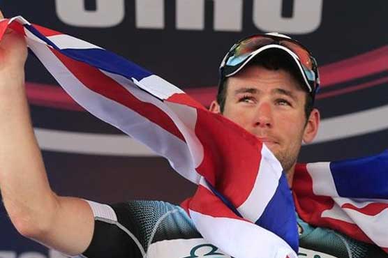 Cavendish claims fourth win at Giro, Wiggins out