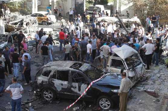 Damascus car bomb kills three, wounds five