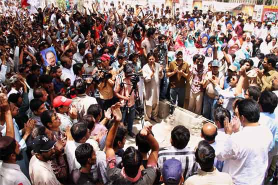 MQM workers stage rallies against Imran's statement