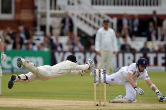 New Zealand media slam 'meek surrender' at Lord's