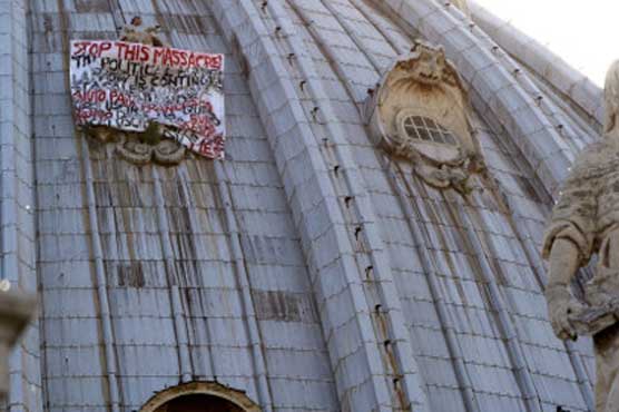 Man climbs onto dome of St Peter's in protest 