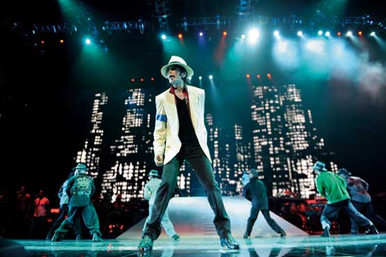 Jackson concert director worked without contract