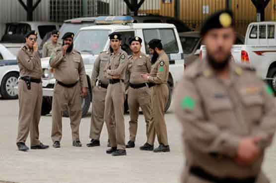 Saudi Arabia detains 10 over spying  