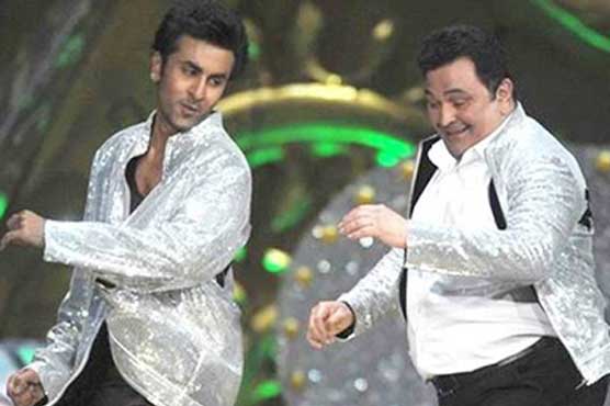 Ranbir, Rishi Kapoor to star in Awaara remake