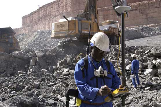 26 killed in 2 simultaneous car bombs in Niger