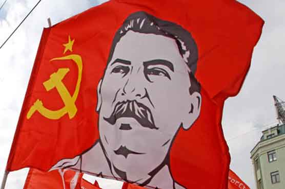 Link between Nazis, Stalinists provoke hot debate in Russia