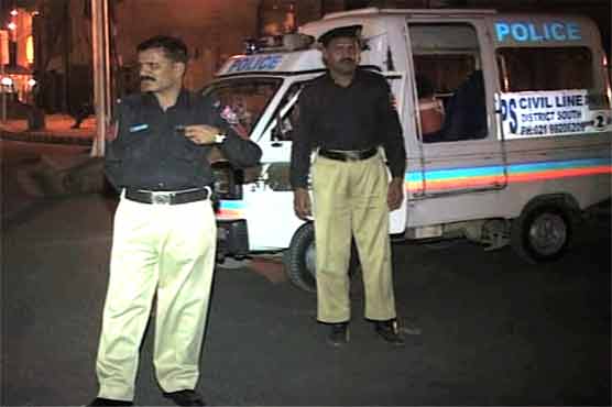 One person killed, two injured in Karachi gun attacks