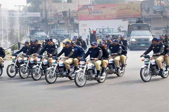 SHO among 7 cops suspended as two abductors flee