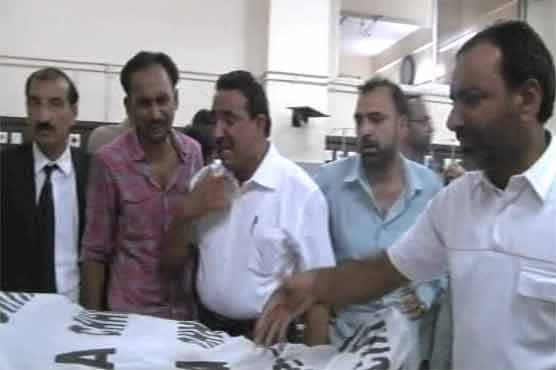 SHC lawyer, two sons killed in Karachi firing