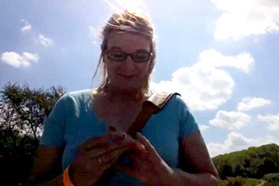 Man propose to his girlfriend through Google Glass