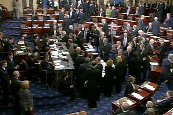 Obama admin presses for delay in Iran sanctions