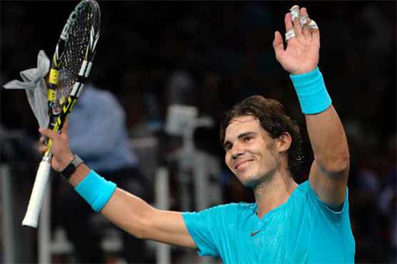 Federer sets up Djokovic clash in Paris