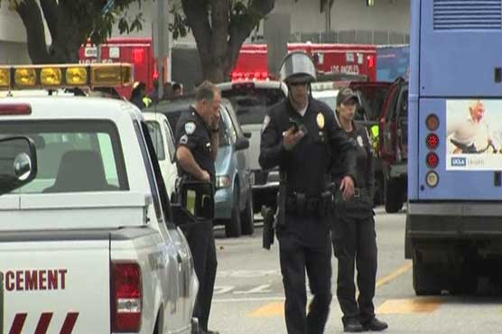 Gunman kills 1 at LA airport, injures 2 others