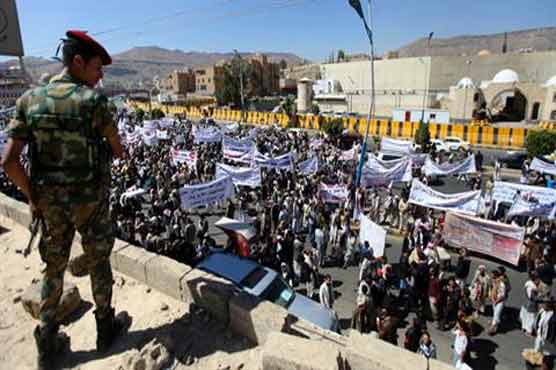 Cease-fire in Yemen after more than 100 killed