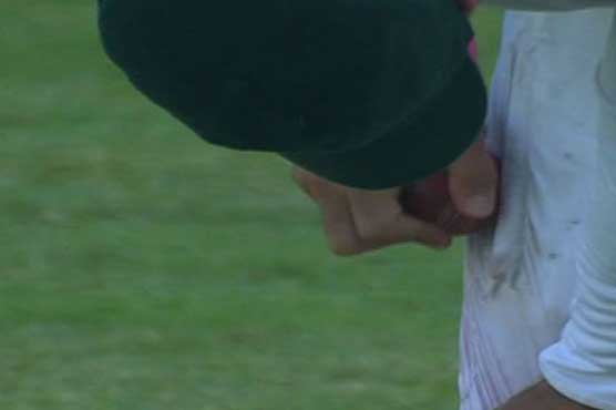 Du Plessis: I didn't cheat, ball too close to zip