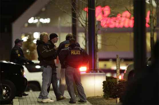 New Jersey mall gunman found dead