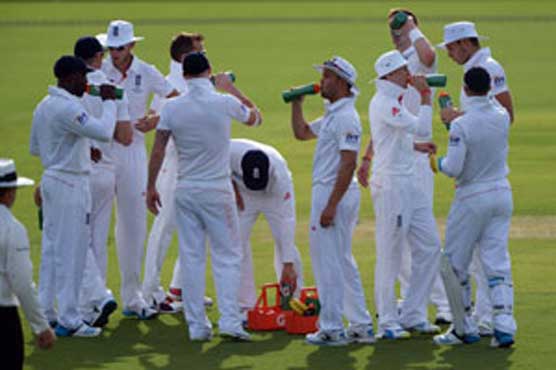 Aussies poke fun at England's dietary demands 