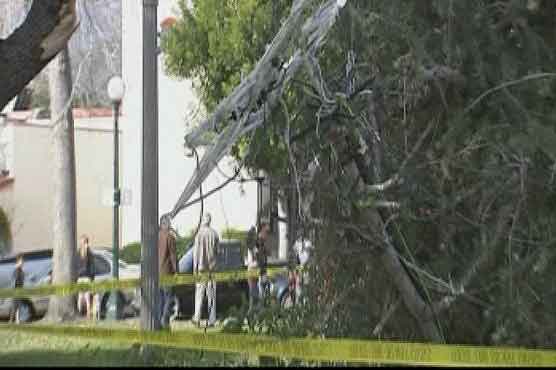 Three dead as typhoon whips Philippines