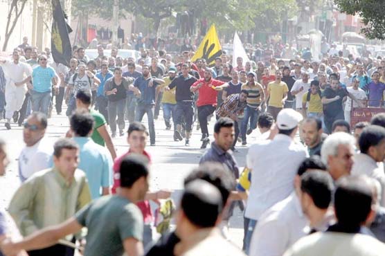 Two die in Cairo clashes between Morsi backers, opponents