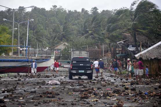Over 100 dead in typhoon onslaught in Philippines