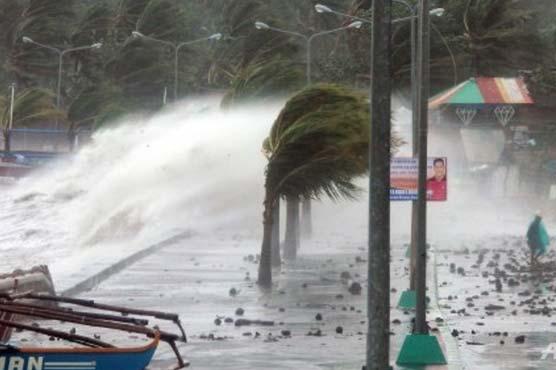 1,200 feared dead in   typhoon-devastated Philippines