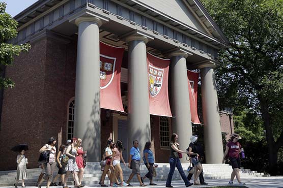 Study: US faces record number of foreign students