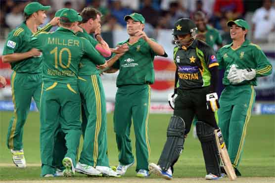 South Africa restrict Pakistan to 98 in 1st T20