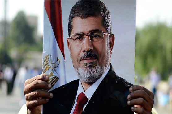 Morsi in solitary confinement 