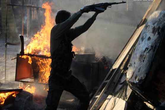 Thousands of Syrian refugees flood into Lebanon