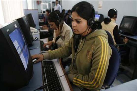 Google aims to get 50 million Indian women online by 2015