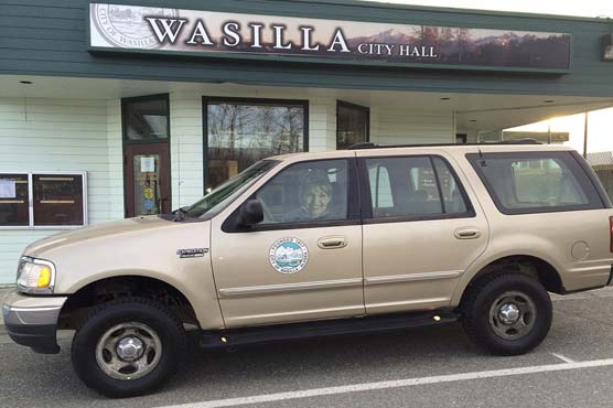 Sarah Palin's official mayoral SUV listed on eBay