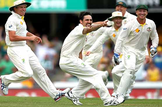 1st test: Australia beats England by 381 runs