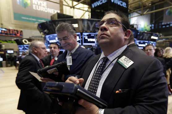 US stocks mixed after weak home sales report