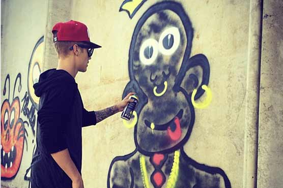 Justin Bieber in Australia graffiti row