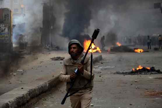 Egypt police clash with protesters in Cairo