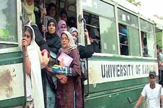 Karachi: NED University students robbed in bus hold-up