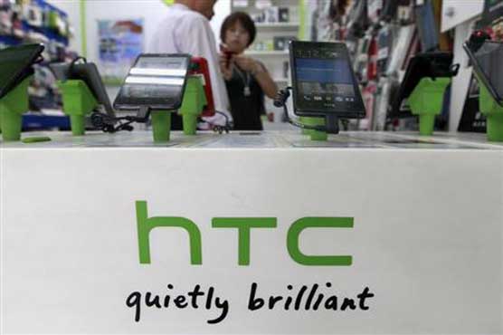 HTC under pressure to find partner after first quarterly loss