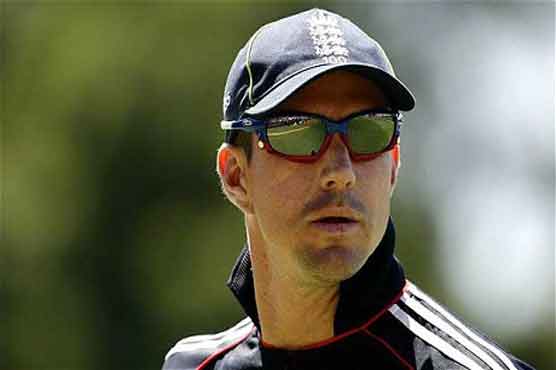 Pietersen takes 'English only' Wilshere to task