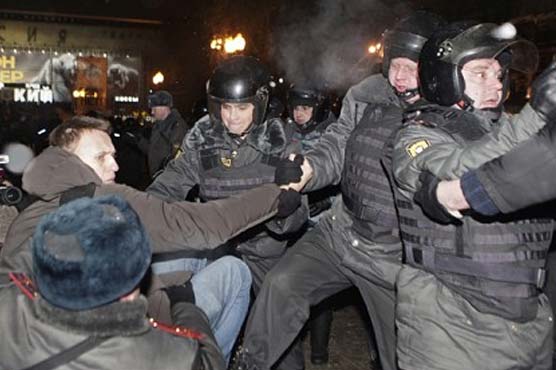 Thousands riot in Russia over migrant-blamed murder
