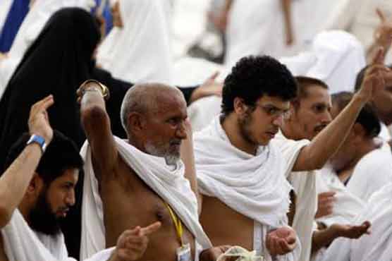 Pilgrims stone devil in Minah 