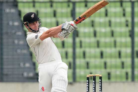 New Zealand 231-4 at lunch on day three 