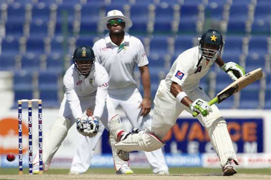 Pakistan in deep trouble as openers fall again