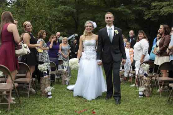 Donor marries man who received her kidney