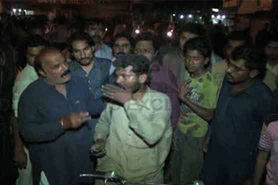 Cracker attacks in Sindh cities kill one 