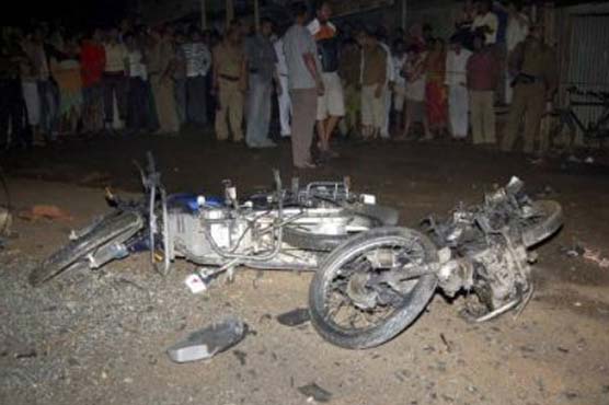 Bomb kills 2 at bus stop in northeast India