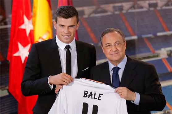Real Madrid presents new signing Bale