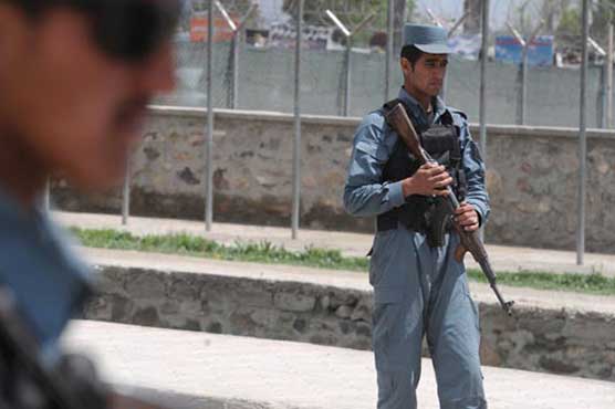 Afghan police kill 2 gunmen at mosque