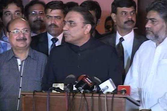 Zardari vows to support democratic forces 