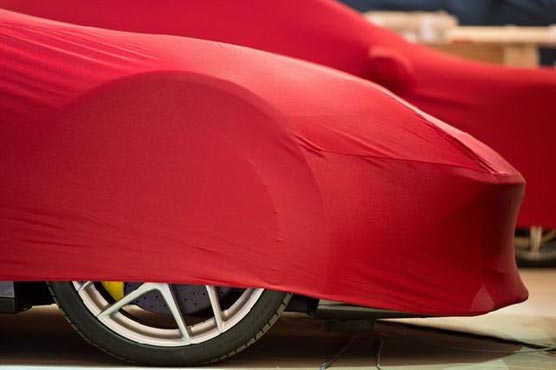 Hybrids, concept cars generate auto show buzz